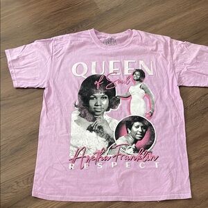 ARETHA FRANKLIN Queen of Soul  T Shirt Size M/L NWOT